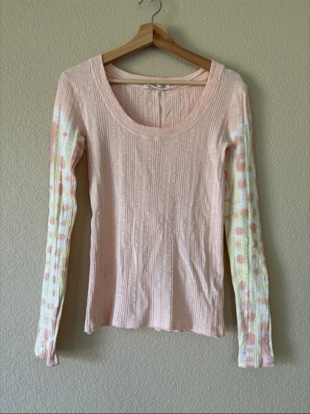 We The Free Women's Scoop Neck Pink Ribbed Long Sleeve Top